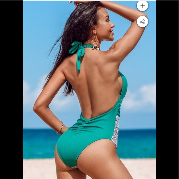 🎁Cupshe Textured & Striped One Piece Swimsuit-M🎁 - Picture 2 of 11